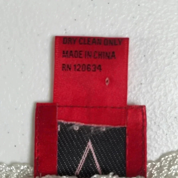 V Cristina Crocheted Woman's Sleeveless Top Size M - Picture 4 of 5